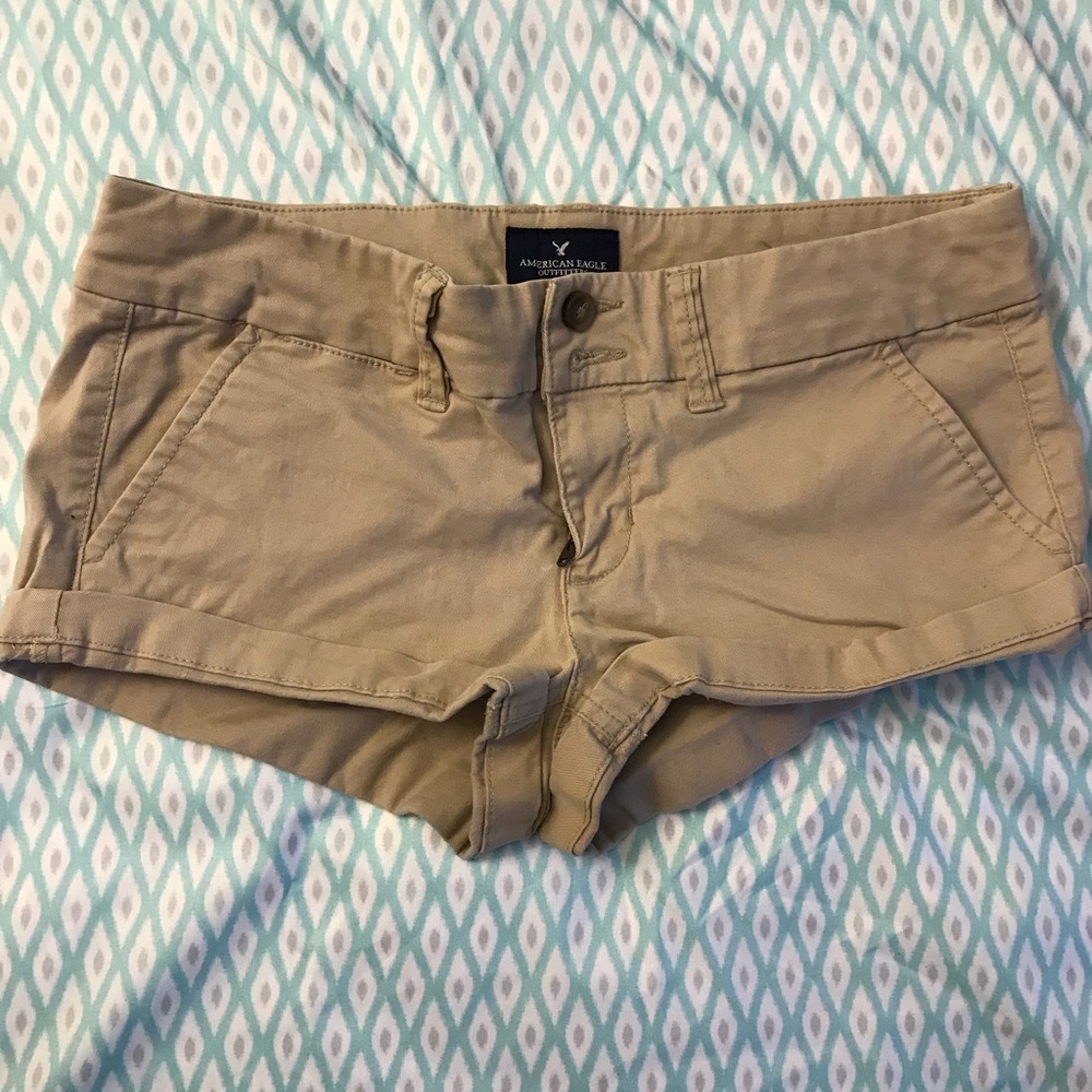 American Eagle Tan Khaki Shorts- Like New Size 4